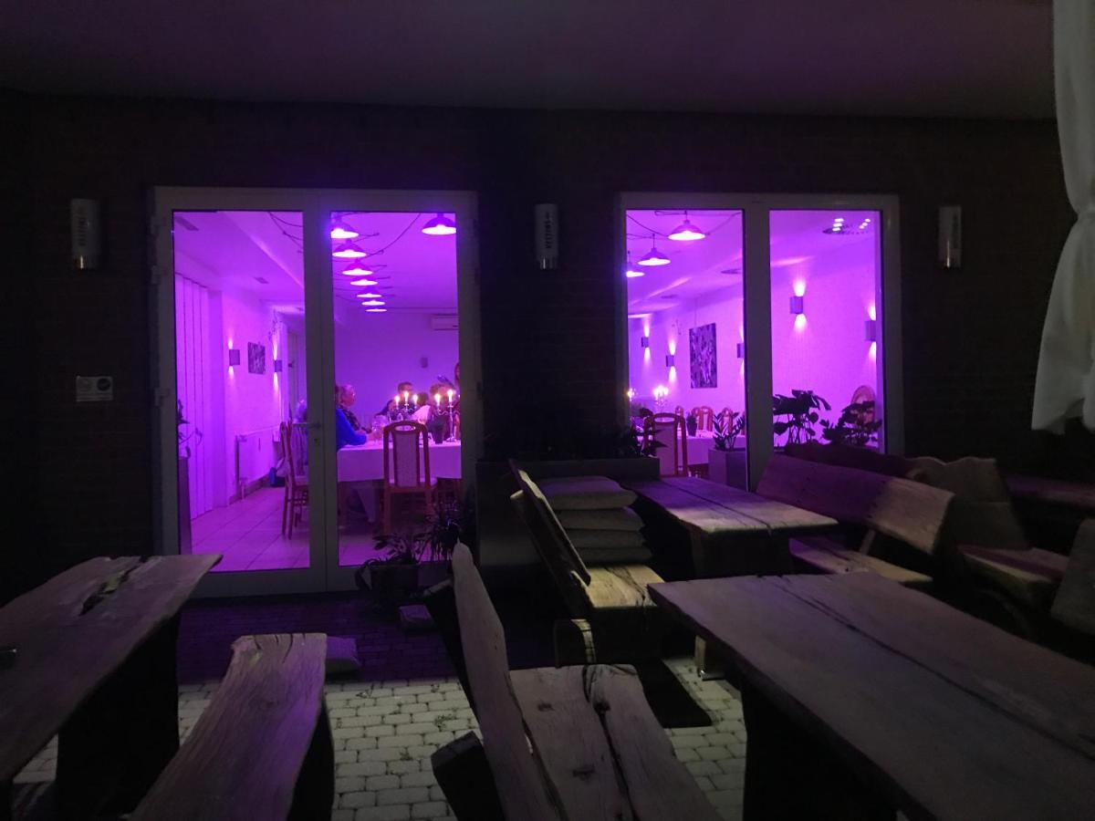 Hotel Alt-Holzhausen Bad Pyrmont Esterno foto