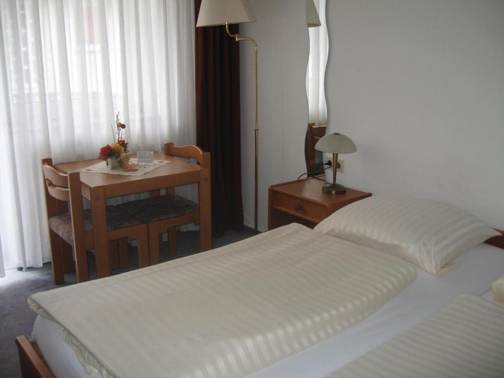 Hotel Alt-Holzhausen Bad Pyrmont Camera foto