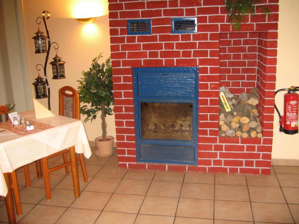 Hotel Alt-Holzhausen Bad Pyrmont Esterno foto